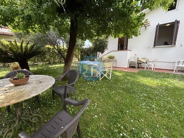 Villa Indipendente in affitto a Tonfano, Toscana