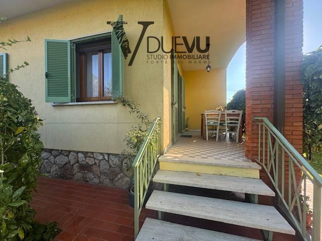 Villa Indipendente in affitto a Ripa, Seravezza