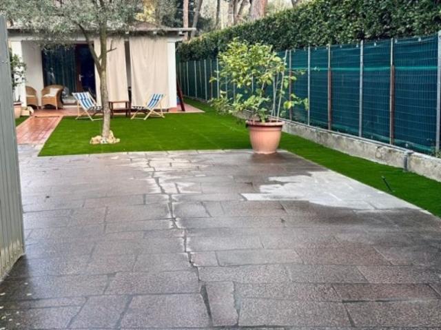Villa Indipendente in affitto a Vittoria Apuana, Forte Dei Marmi