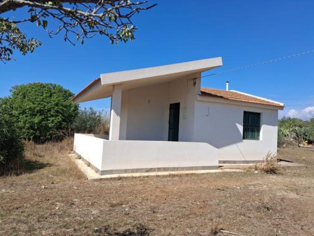 Villa Indipendente in vendita a Vittoria, Sicilia