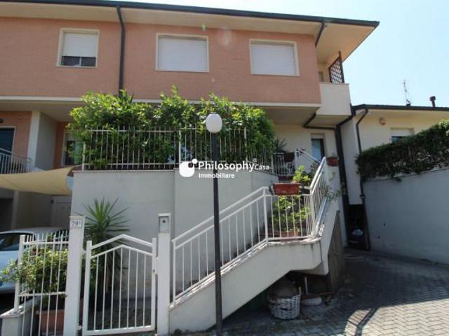 Villa Indipendente in vendita a Ancona