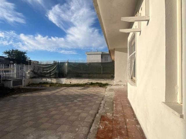 Villa Indipendente in vendita a Castel Volturno, Campania