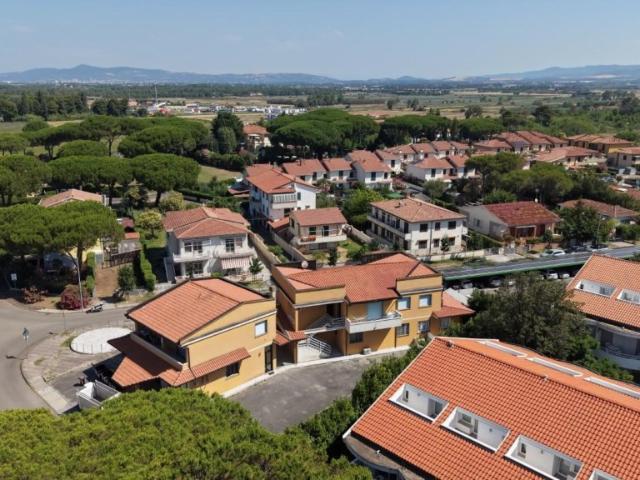 Villa Indipendente in vendita a Mazzanta, Cecina