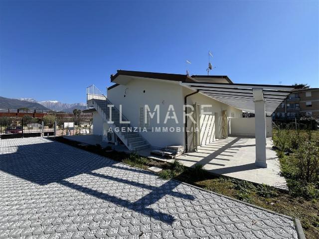 Villa Indipendente in vendita a San Carlo, Marina Di Massa