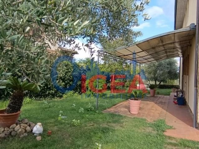 Villa Indipendente in vendita a Siena, Toscana