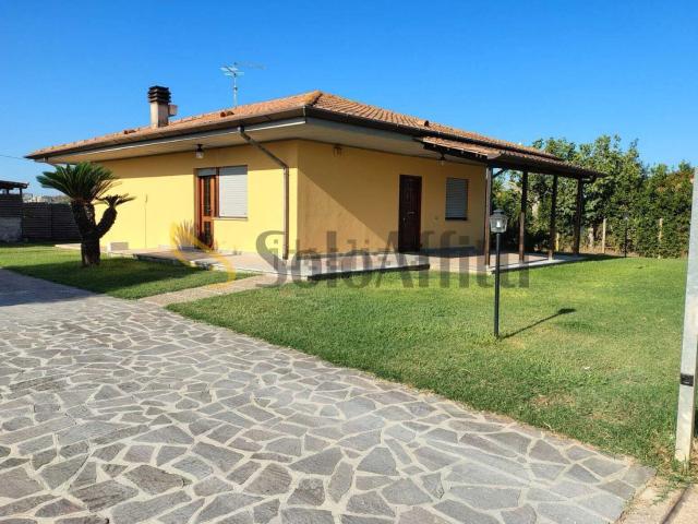 Casa in affitto a Piccarello, Latina
