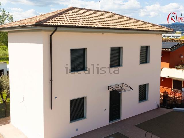 Casa in affitto a Massa e Cozzile, Toscana