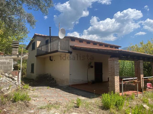 Casa in affitto a Frasso Telesino, Campania