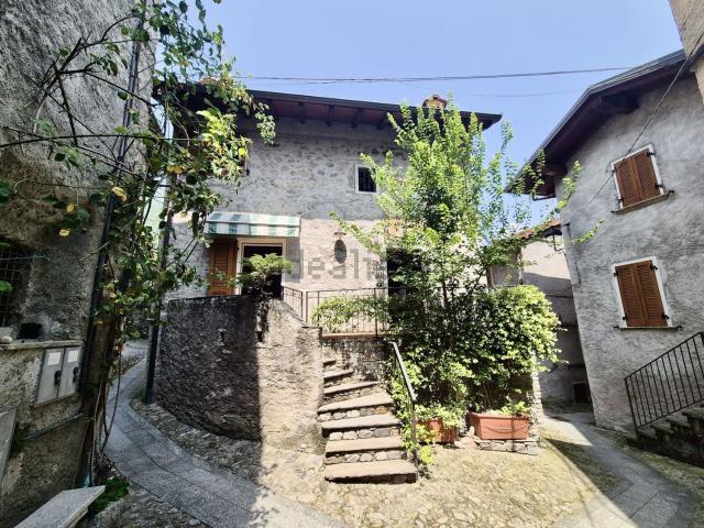 Casa in affitto a Gera Lario, Lombardia