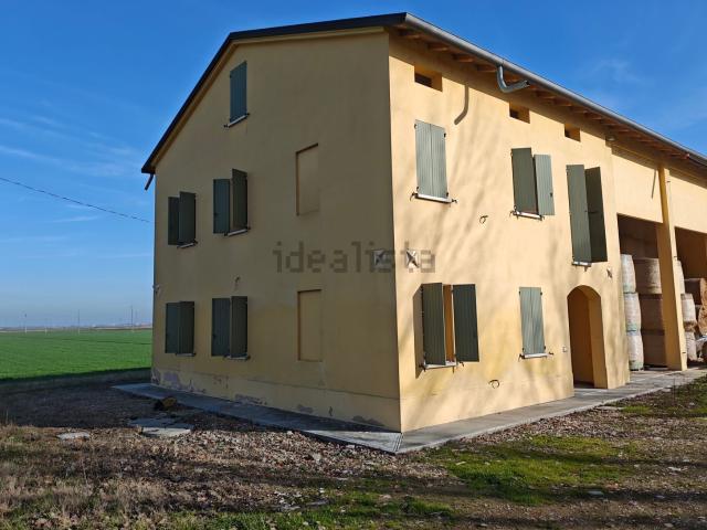Casa in affitto a Mirandola, Modena