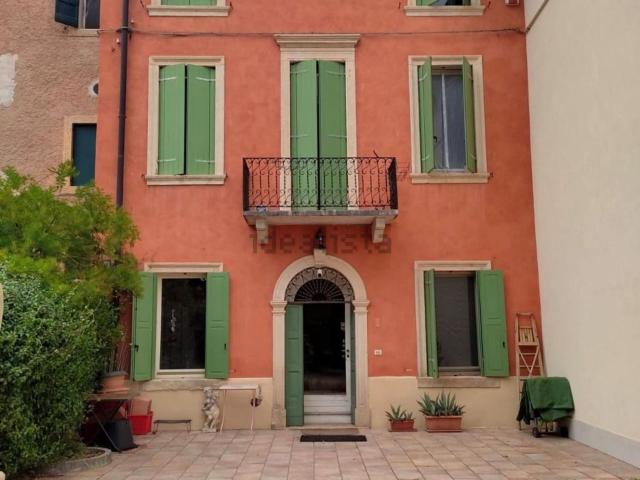 Casa in affitto a Sommacampagna, Verona