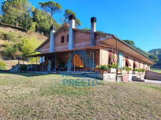 Casa in affitto a Chiesina Vallicelle, Legoli