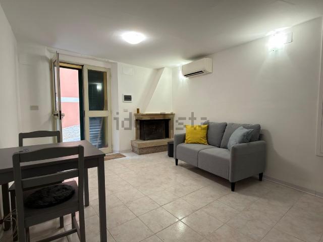 Casa in affitto a Santa Lucia Di, Sicilia