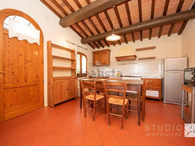 Casa in affitto a Chiesina Montalese, Pistoia