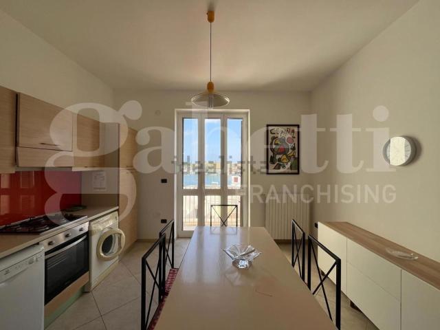 Casa in affitto a Centro, Puglia