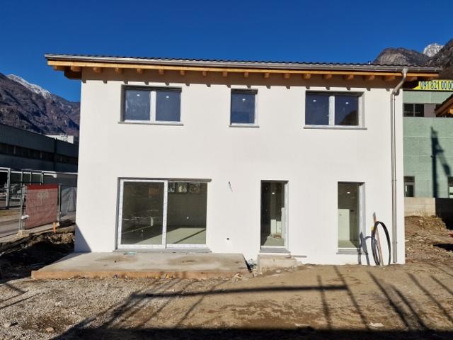Einfamilienhaus kaufen in Cadenazzo, Tessin