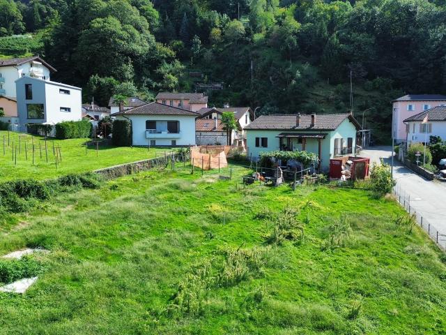 Haus kaufen in Cadenazzo, Tessin