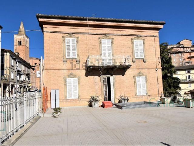 Casa in vendita a Marche, Fermo