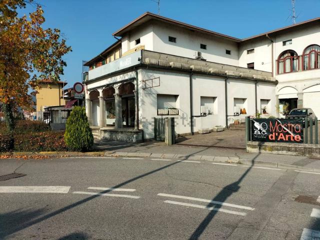 Casa in vendita a Pirlotti, Capriolo