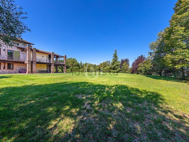 Casa in vendita a Desenzano Del Garda, Lombardia