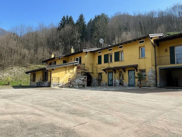 Casa in vendita a Torrebelvicino, Veneto