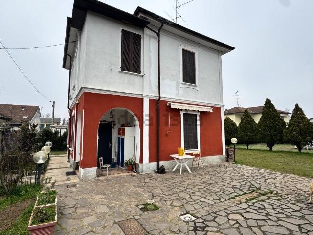 Casa in vendita a Mortara, Pavia