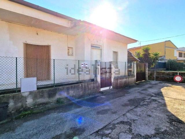 Casa in vendita a Falciano Del Massico, Campania