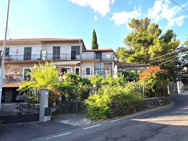 Casa in vendita a Cisterna, Ragalna