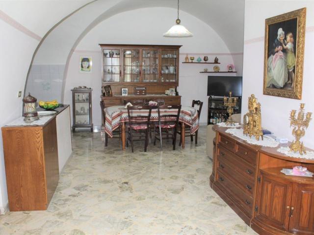 Casa in vendita a Puglia, Bari