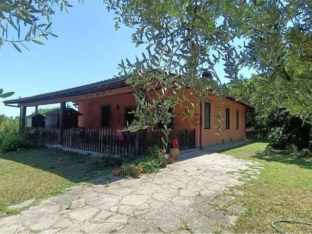 Casa in vendita a Vitorchiano, Lazio