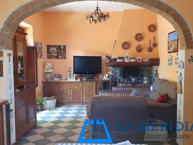 Casa in vendita a Lamporecchio, Toscana