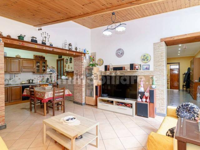 Casa in vendita a Santa Venerina, Sicilia