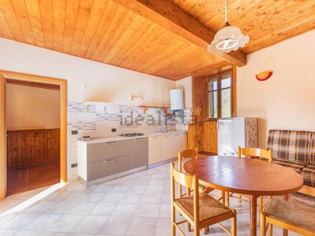 Casa in vendita a Cheggino, Armeno