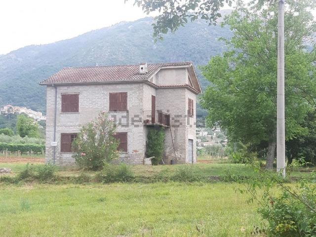 Casa in vendita a Vicalvi, Lazio