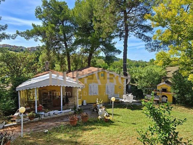 Casa in vendita a Le Grazie, Ancona