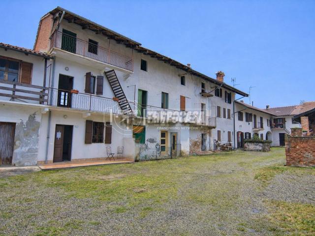 Casa in vendita a Barengo, Novara