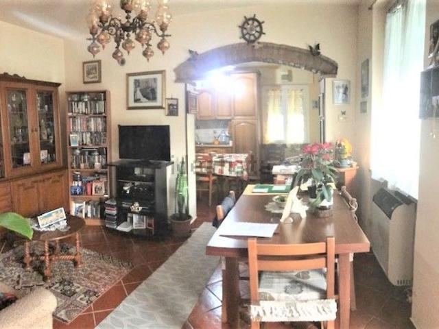 Casa in vendita a Besenzone, Reggio Emilia