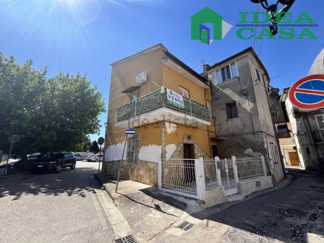 Casa in vendita a Sparanise, Campania