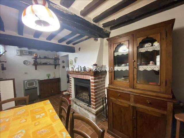 Casa in vendita a Sarteano, Toscana