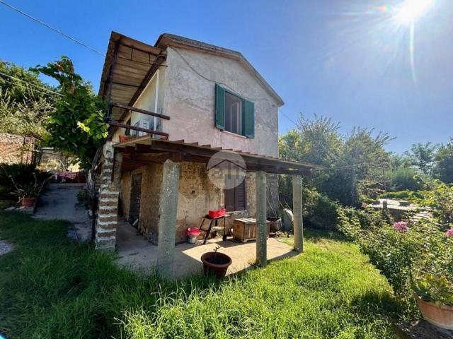 Casa in vendita a Collevecchio, Rieti