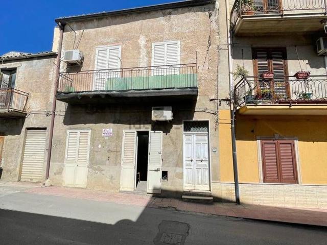 Casa in vendita a Ravanusa, Sicilia