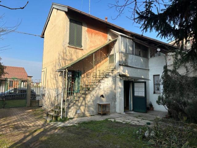 Casa in vendita a Vigevano, Lombardia
