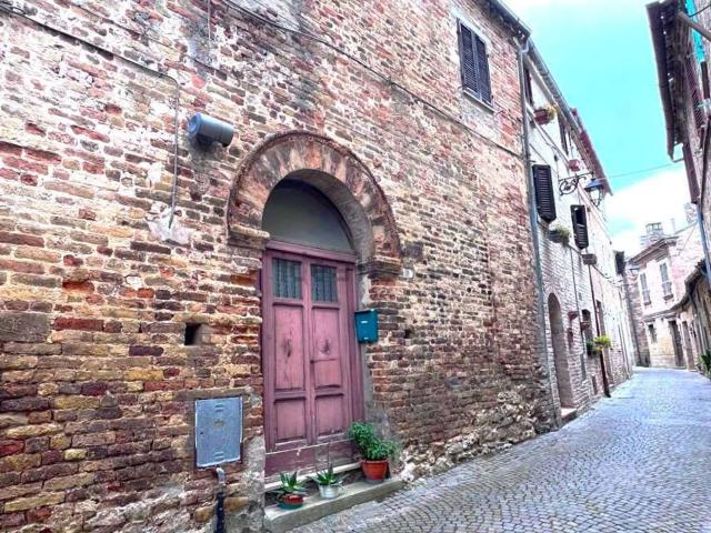 Casa in vendita a Marche, Fermo