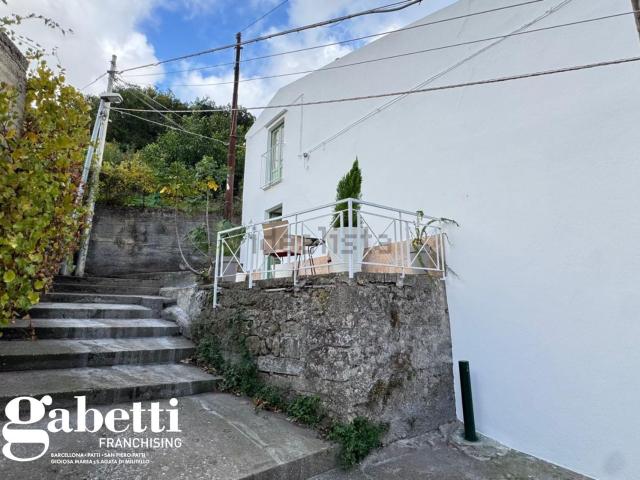 Casa in vendita a San Piero Patti, Sicilia