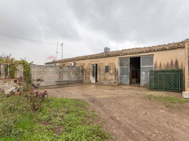 Casa in vendita a Chiaramonte Gulfi, Sicilia