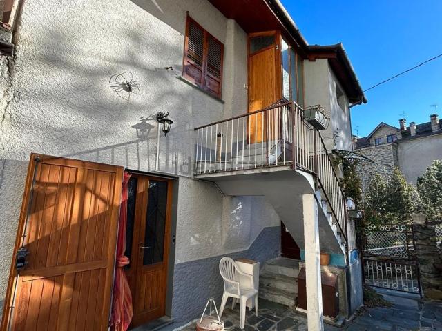 Casa in vendita a Chiesa In Valmalenco, Lombardia