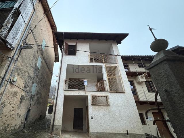 Casa in vendita a Valdilana, Piemonte