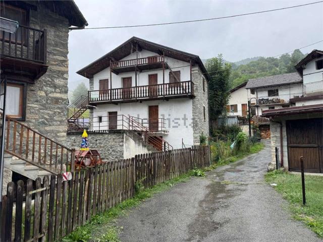 Casa in vendita a Emarese, Aosta