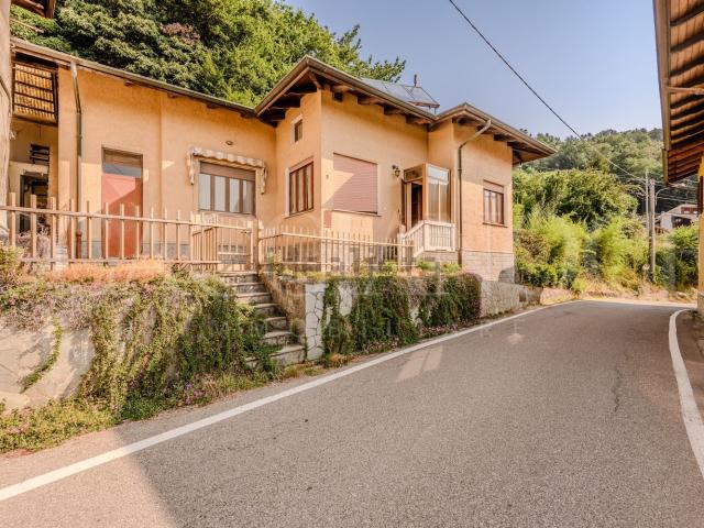 Casa in vendita a Maglione, Vallanzengo