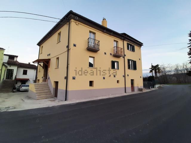 Casa in vendita a Unione dei Comuni della Val Vibrata, Civitella Del Tronto